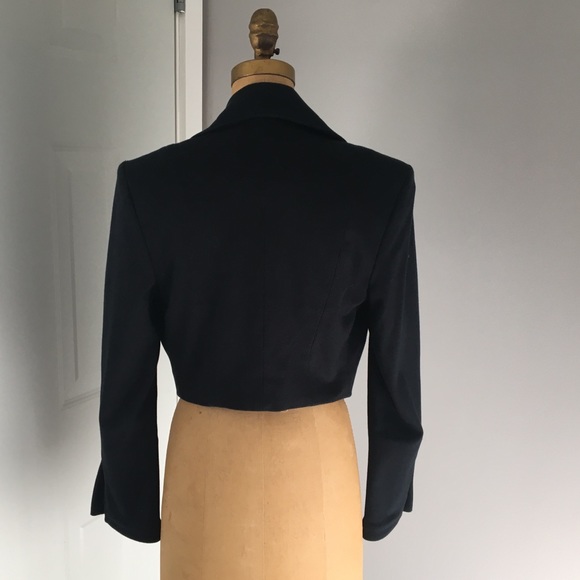 Cropped NADA Jacket - Picture 5 of 6